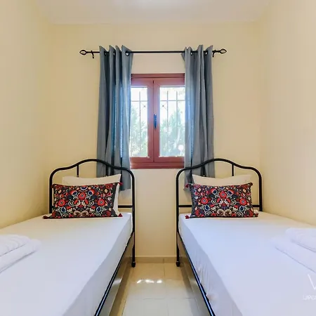 Apartment Gem With 2 Bdrms, Afytos