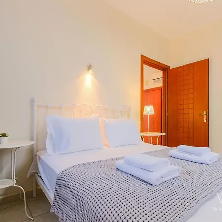 Apartment Gem With 2 Bdrms, *